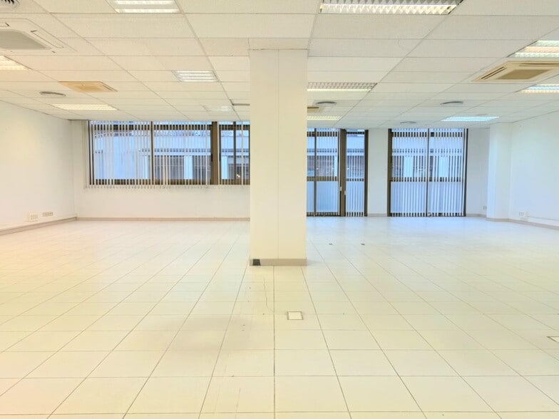 Office in Barcelona, Barcelona for lease - Interior Photo - Image 1 of 1