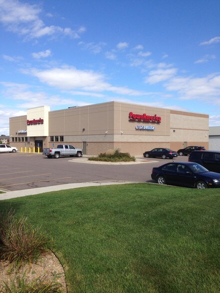 1565 Tullamore St, Mankato, MN à louer - Photo du bâtiment - Image 1 de 1