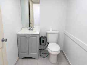 868 Jupiter Blvd NW, Palm Bay, FL for lease Interior Photo- Image 2 of 3