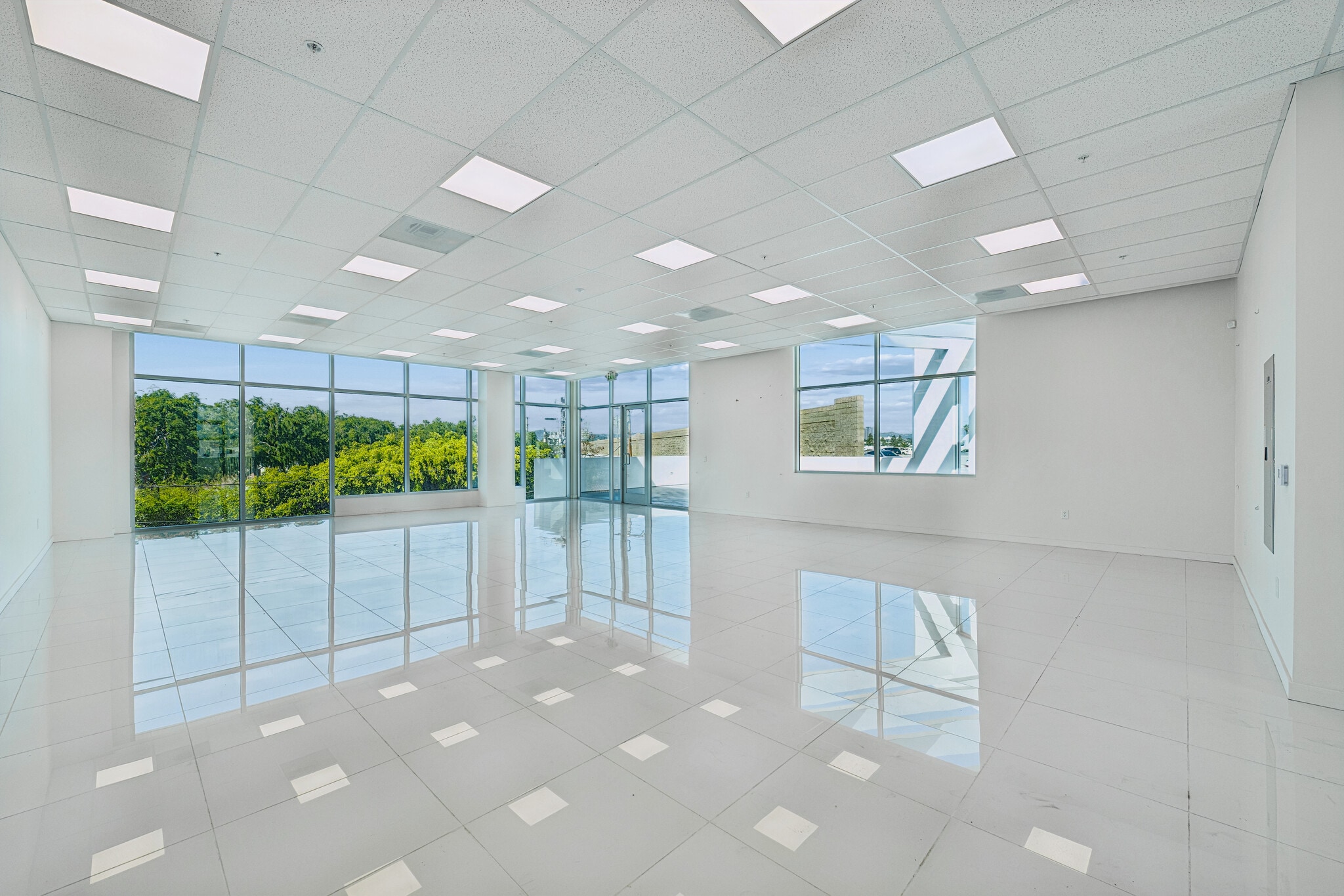 11259 Washington Blvd, Culver City, CA à vendre Photo intérieure- Image 1 de 23