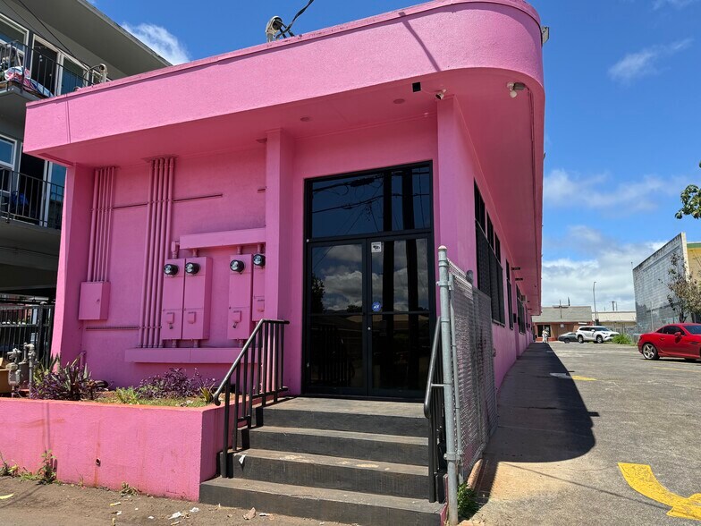 71-75 S Kamehameha Hwy, Wahiawa, HI à louer - Photo du bâtiment - Image 2 de 7