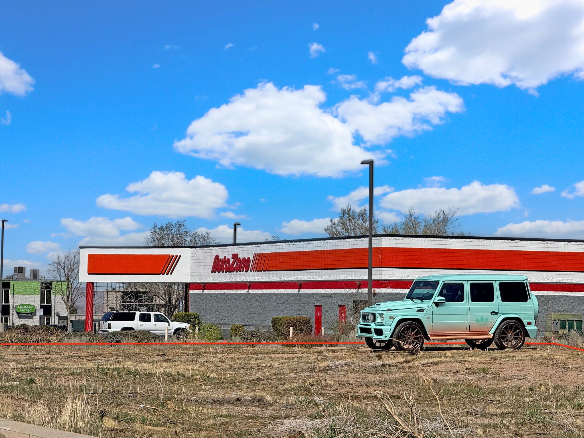 Main & Jellico, Hesperia, CA for sale Primary Photo- Image 1 of 13