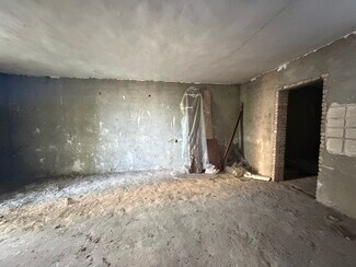 Plus de détails pour Multi-résidentiel à vendre