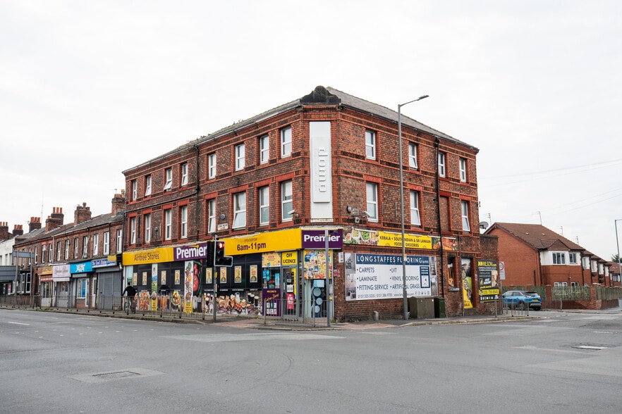 104-110 Longmoor Ln, Liverpool for sale - Primary Photo - Image 1 of 10
