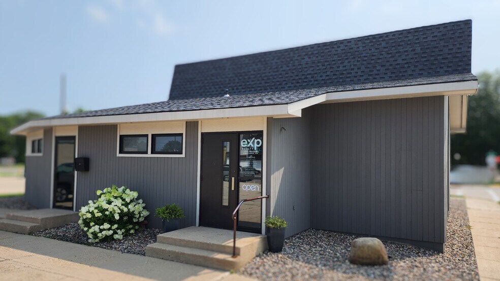 152 E Pearl St, Owatonna, MN à vendre - Photo principale - Image 1 de 30