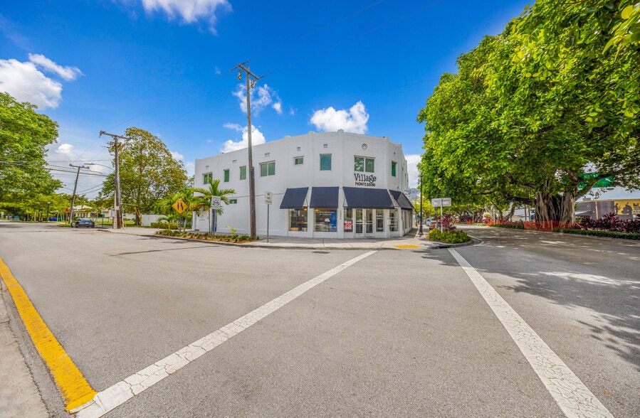 1267 Coral Way, Miami, FL for lease - Building Photo - Image 2 of 16
