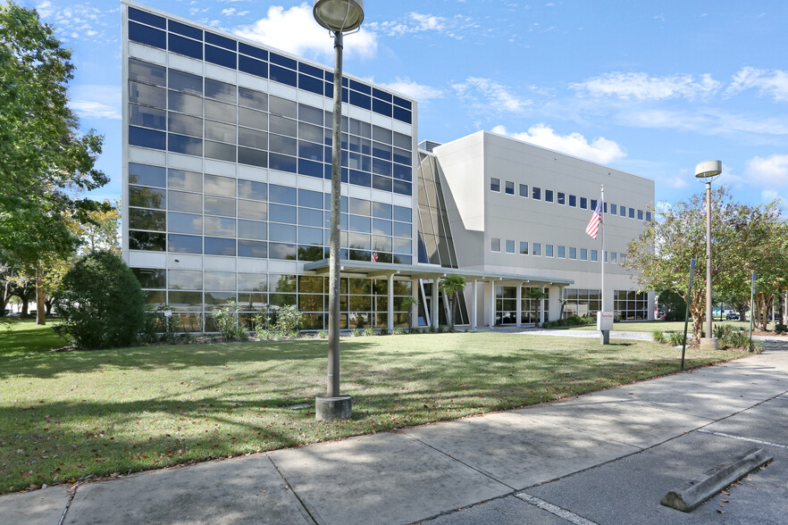 11601 Research Cir, Alachua, FL à vendre - Photo du bâtiment - Image 1 de 7