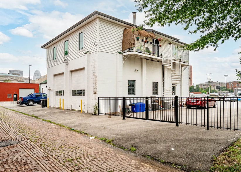 616 York St, Louisville, KY for lease - Building Photo - Image 2 of 13