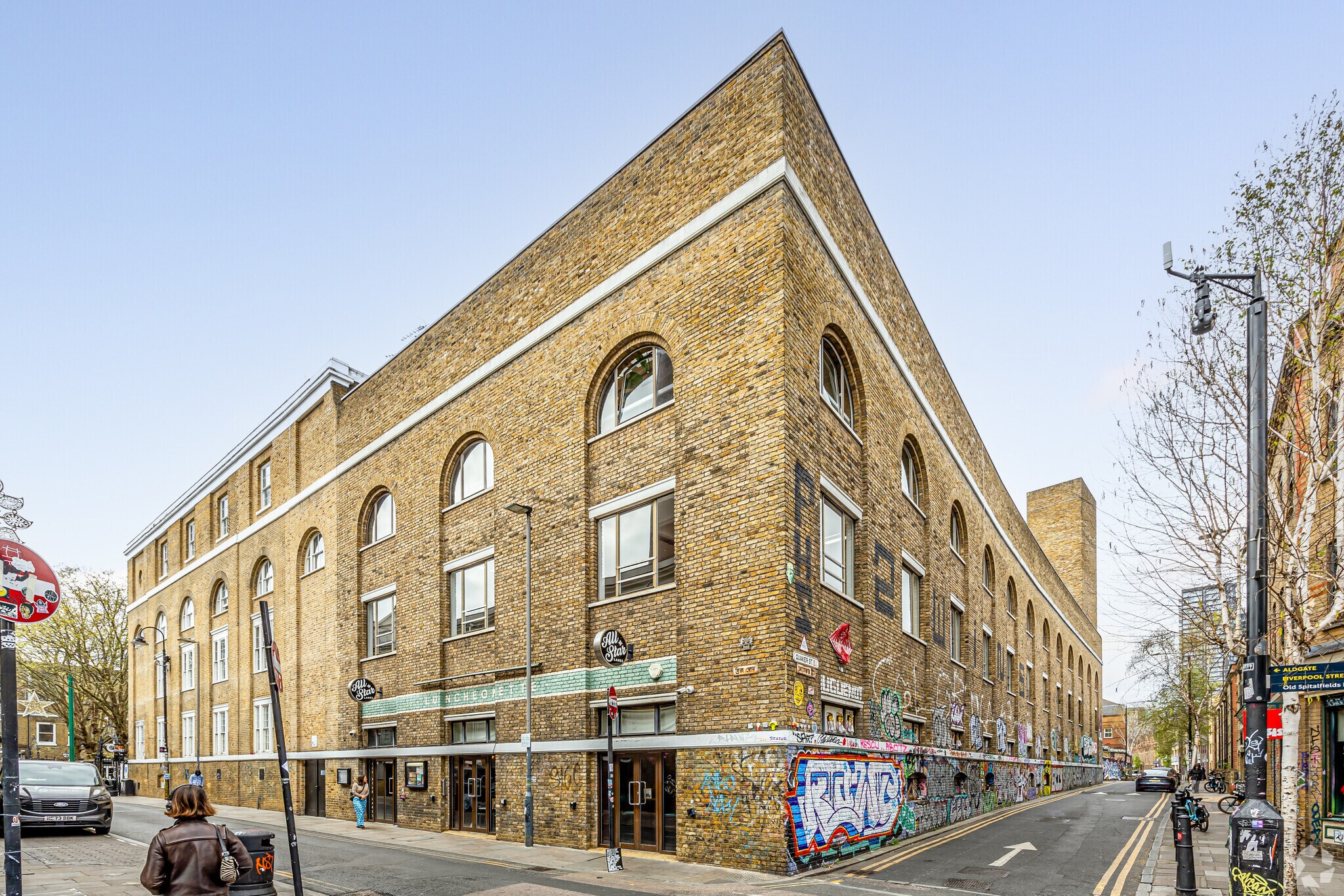 91 Brick Ln, Londres à louer Photo principale- Image 1 de 10