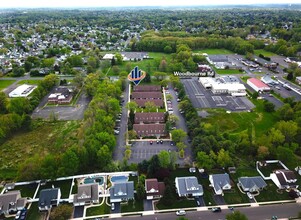 1609 Woodbourne Rd, Levittown, PA - Aérien  Vue de la carte - Image1