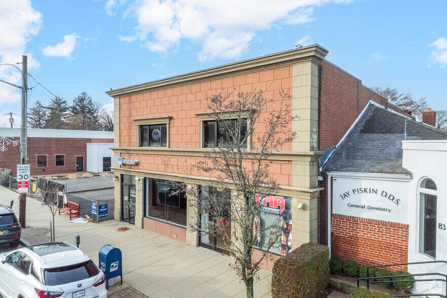 85-87 Covert Ave, Floral Park, NY à louer - Photo du bâtiment - Image 3 de 4