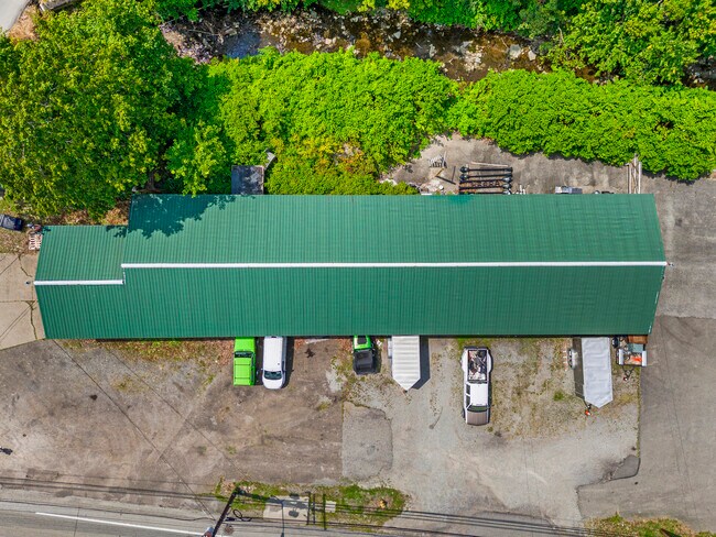 More details for 2405 Mcneilly Ave, Pittsburgh, PA - Retail for Sale
