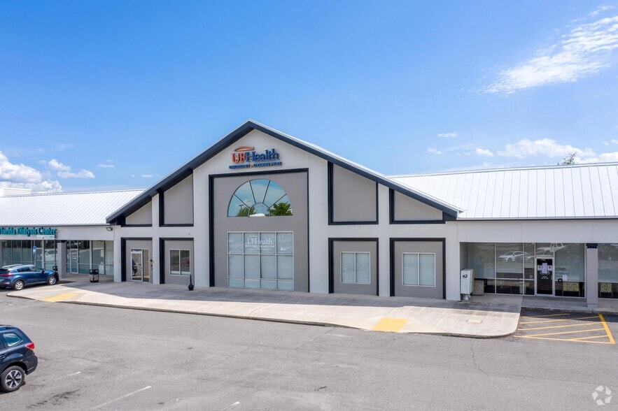 2141 Loch Rane Blvd, Orange Park, FL à louer - Photo du bâtiment - Image 3 de 4