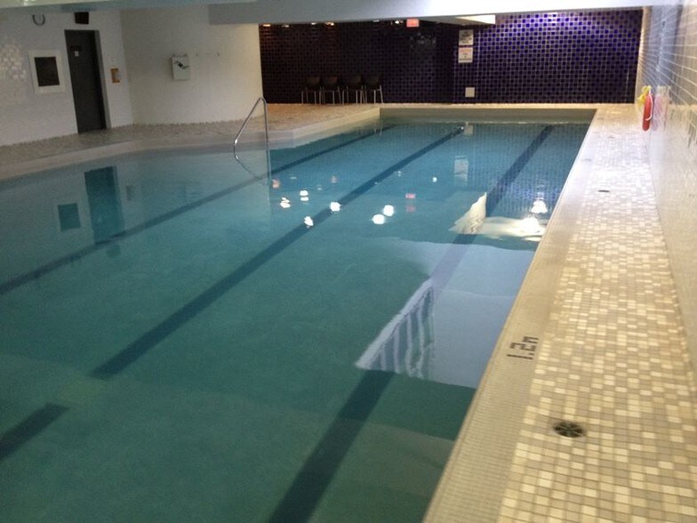 3430 Fairview St, Burlington, ON à louer - Photo du bâtiment - Image 3 de 6