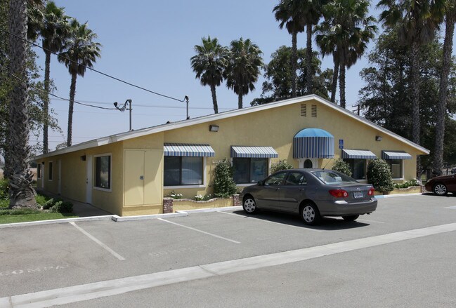 Plus de détails pour 9240 Limonite Ave, Jurupa Valley, CA - Bureau à vendre