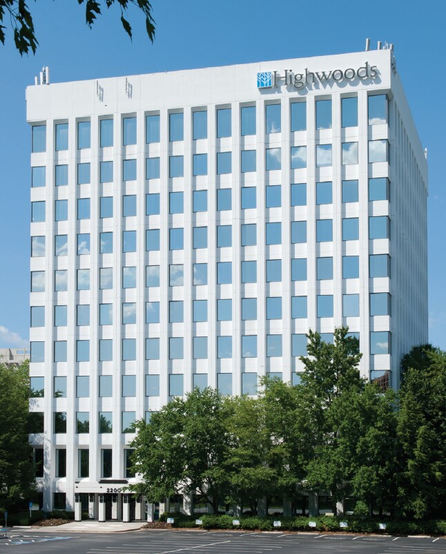 2200 Century Pky NE, Atlanta, GA à louer Photo du bâtiment- Image 1 de 2