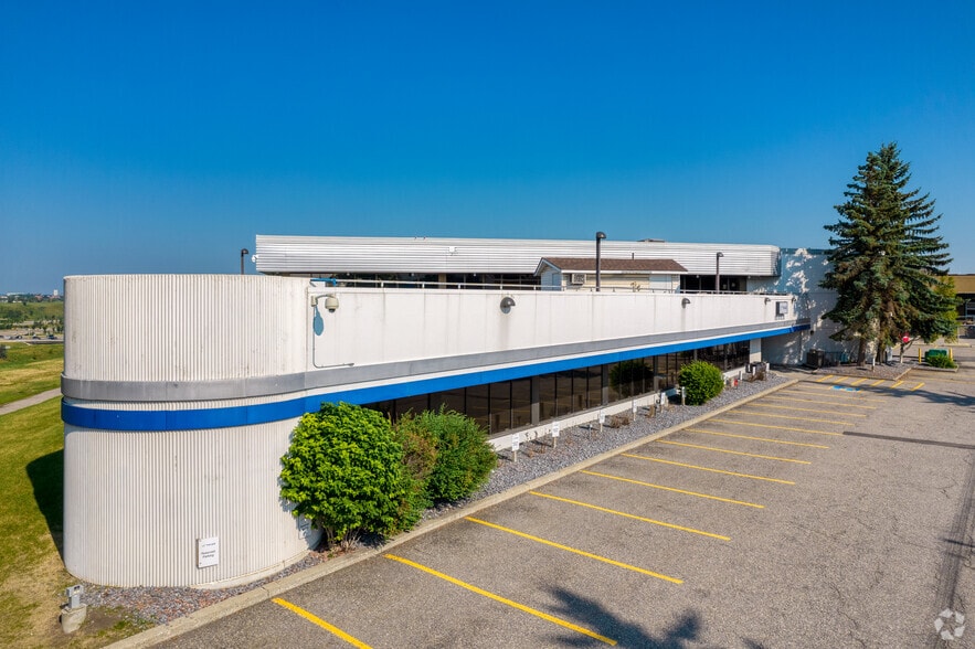 615 18th St SE, Calgary, AB à vendre - Photo du bâtiment - Image 1 de 1