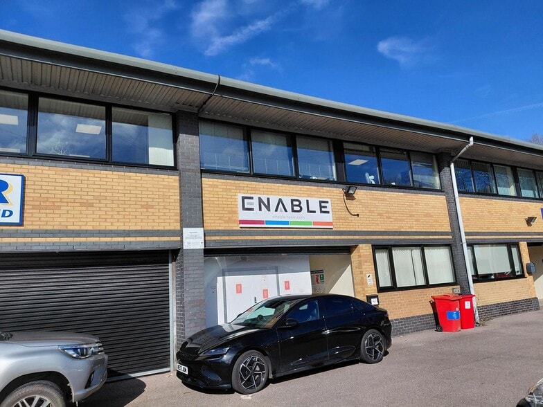 Cardiff Rd, Pontypridd for lease - Primary Photo - Image 1 of 1