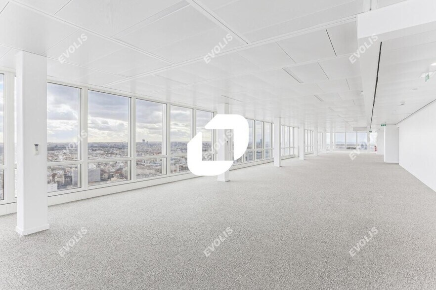 Office in Montreuil for lease - Interior Photo - Image 2 of 19