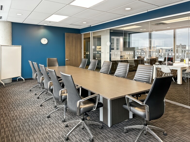 3055 Saint-Martin Boulevard West, Laval, QC à louer - Photo intérieure - Image 3 de 15