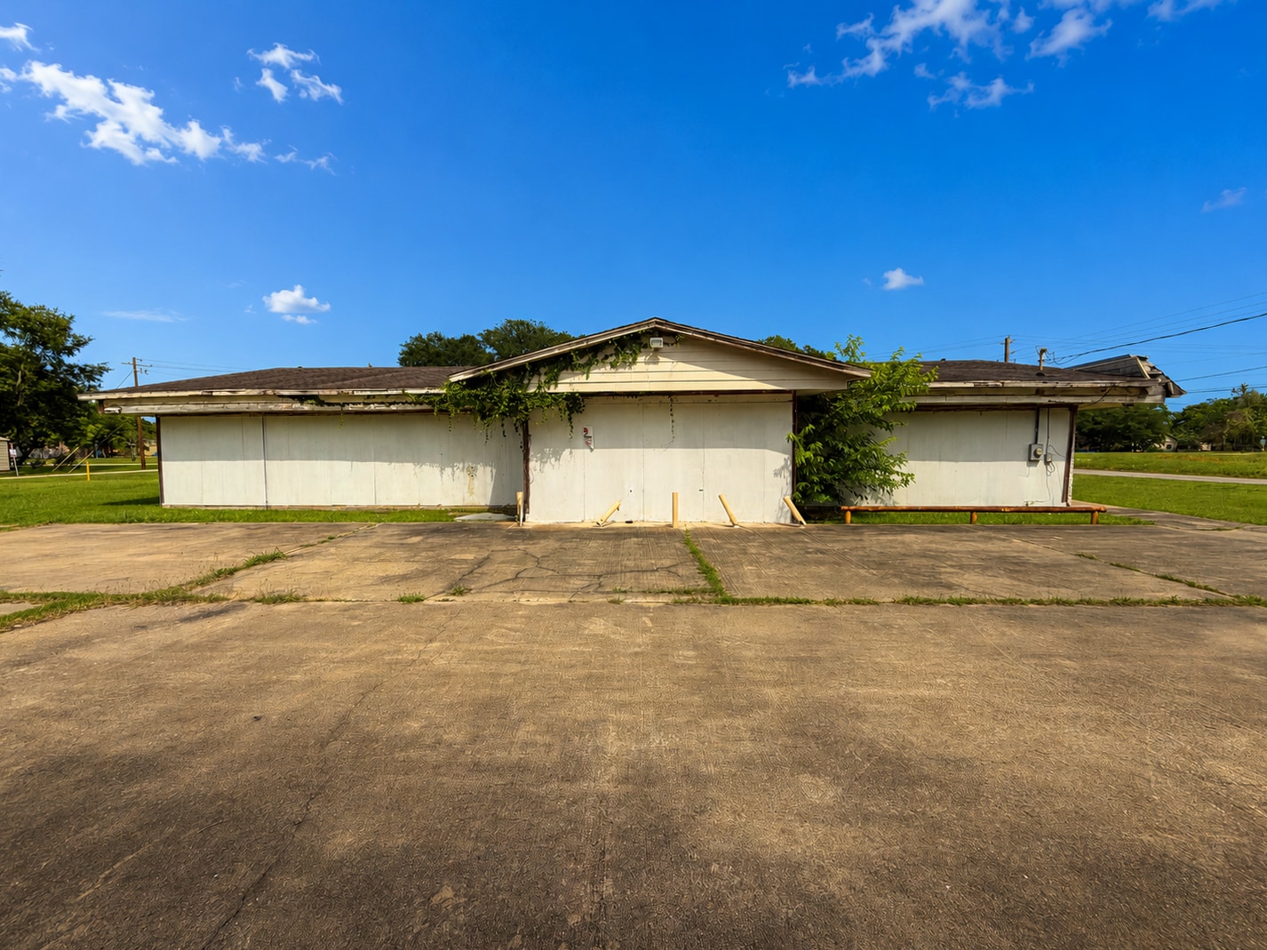 4206 2nd 1/2 St, Brookshire, TX for sale Primary Photo- Image 1 of 25