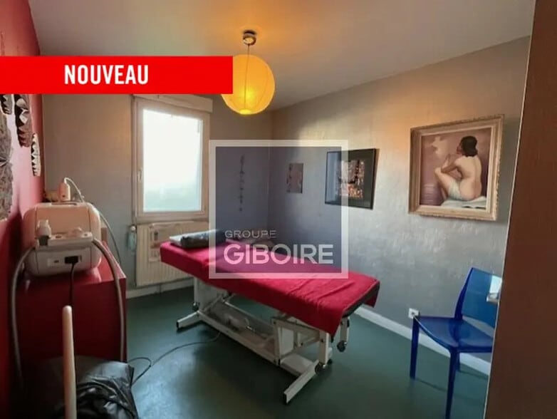 Office in Rennes for sale - Building Photo - Image 3 of 5