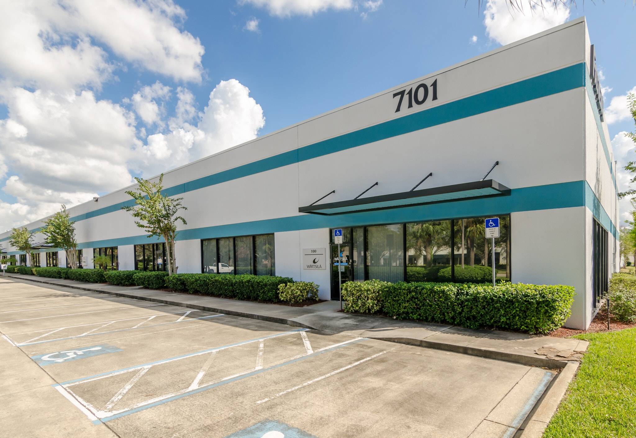 7101 Presidents Dr, Orlando, FL à louer Photo intérieure- Image 1 de 4