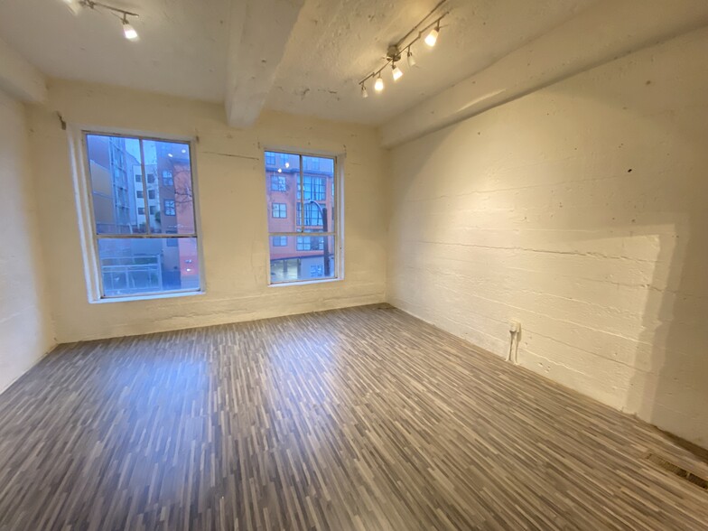 985 Howard St, San Francisco, CA for lease - Interior Photo - Image 2 of 3