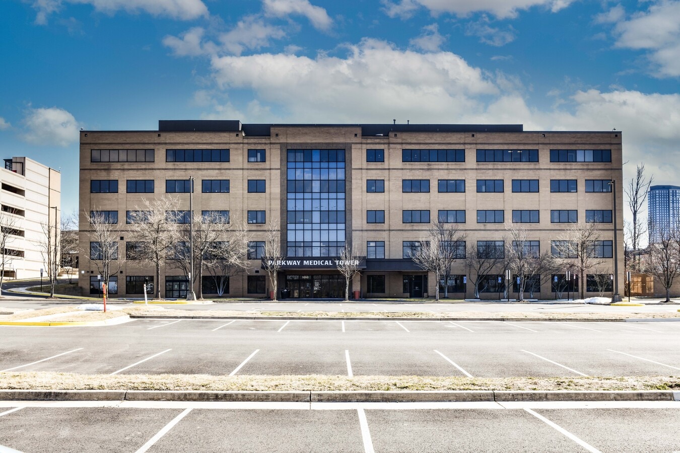 1860 Town Center Dr, Reston, VA 20190 - Unité 220 -  - Photo intérieure - Image 1 of 29