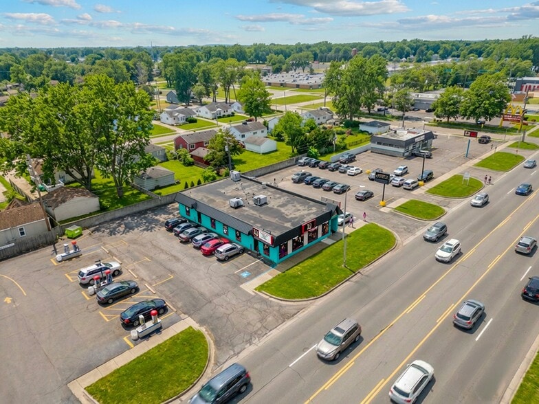 33729 Ford Rd, Garden City, MI for sale - Building Photo - Image 2 of 9