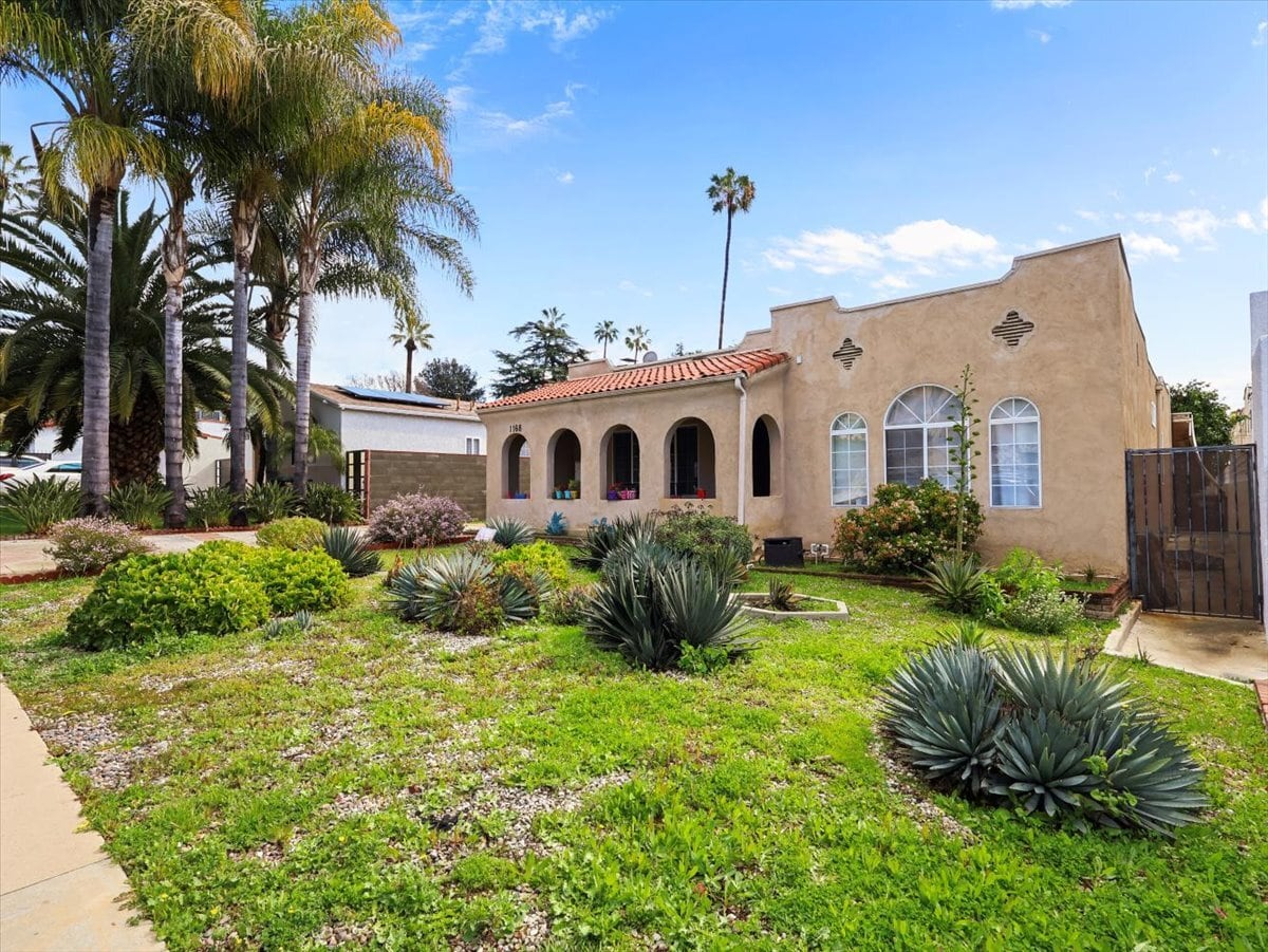 1168 Justin Ave, Glendale, CA for sale Primary Photo- Image 1 of 33