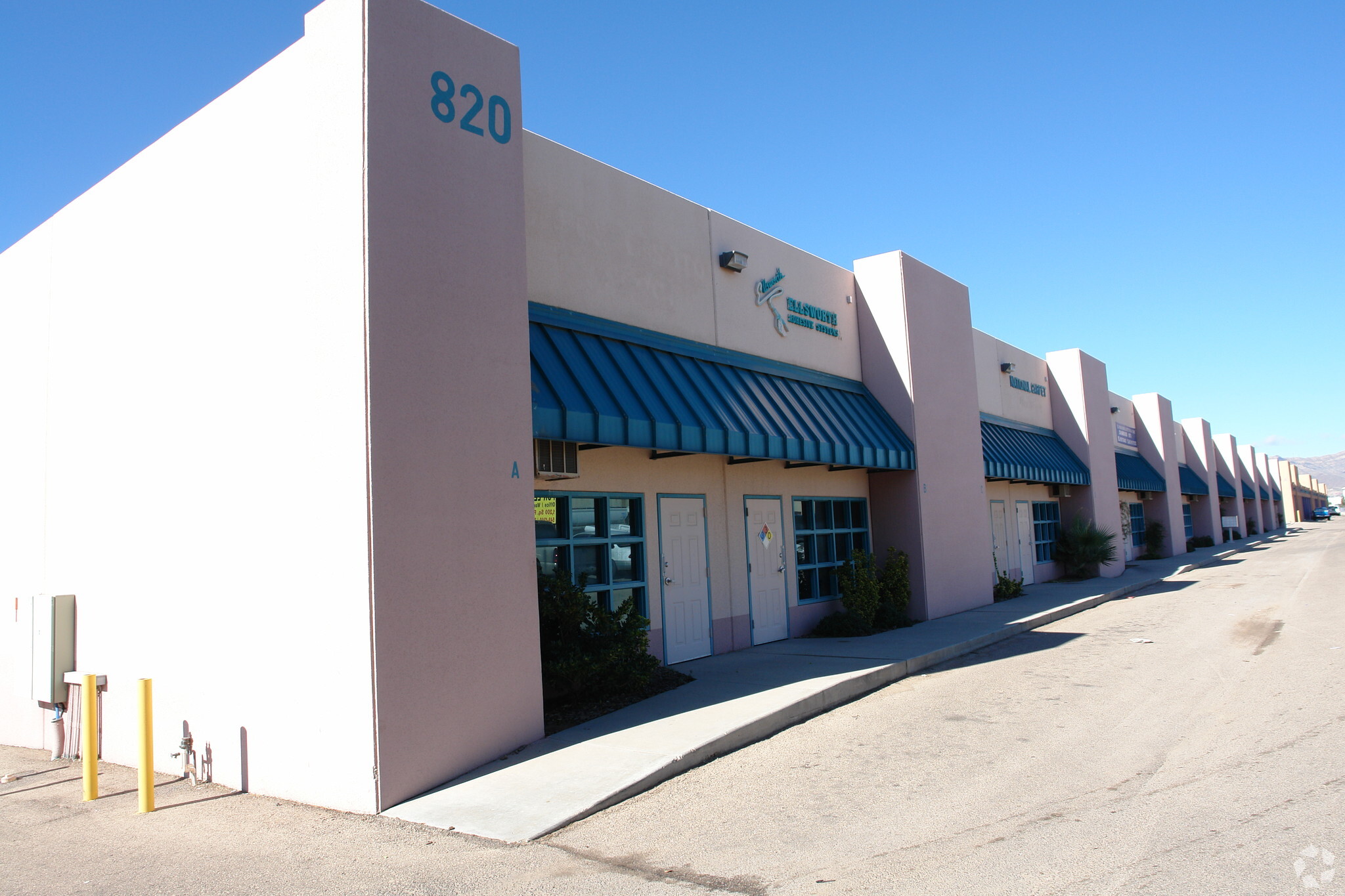 820 Hawkins Blvd, El Paso, TX for sale Primary Photo- Image 1 of 1