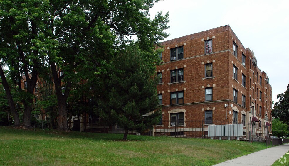282-292 Union St, Springfield, MA à vendre - Photo du bâtiment - Image 2 de 4