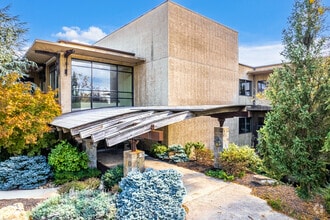 25501 W Valley Pky, Olathe, KS for lease Building Photo- Image 1 of 17