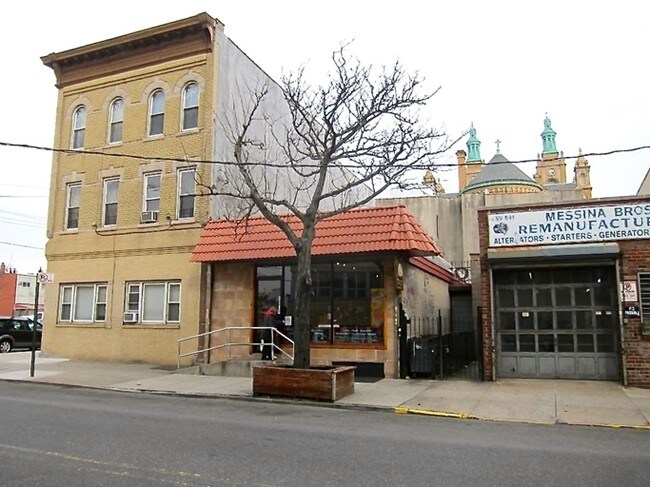 More details for 377 Seneca Ave, Ridgewood, NY - Office/Retail for Lease