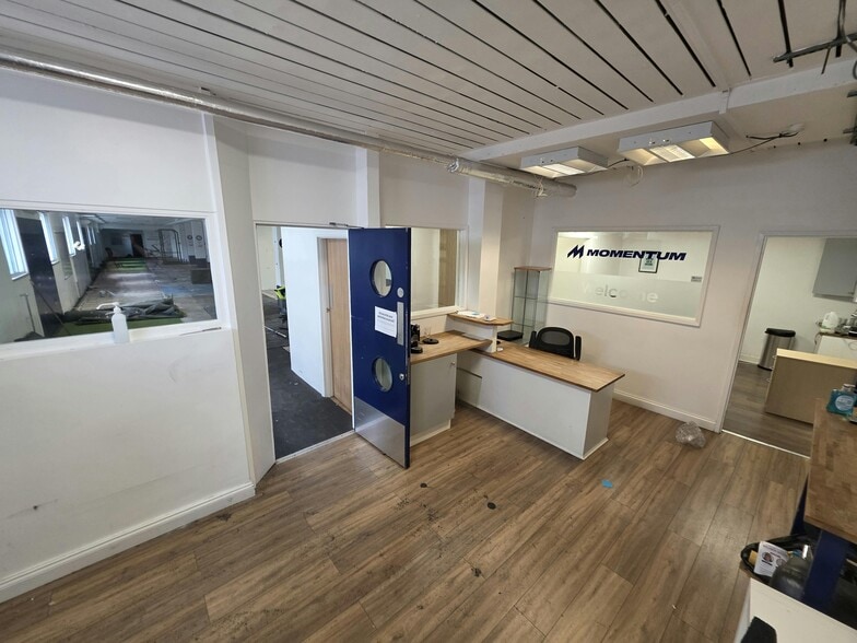 Regent Farm Rd, Newcastle Upon Tyne for lease - Interior Photo - Image 2 of 41