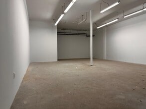 2054 Wallace Ave, Bronx, NY à louer Photo intérieure- Image 2 de 5