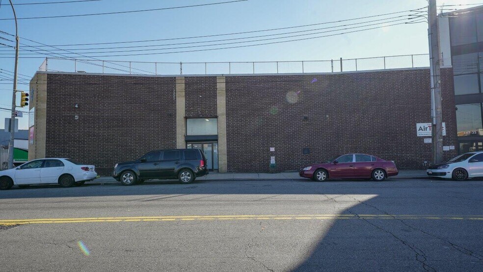 147-35 Farmers Blvd, Jamaica, NY à louer - Photo du bâtiment - Image 3 de 10
