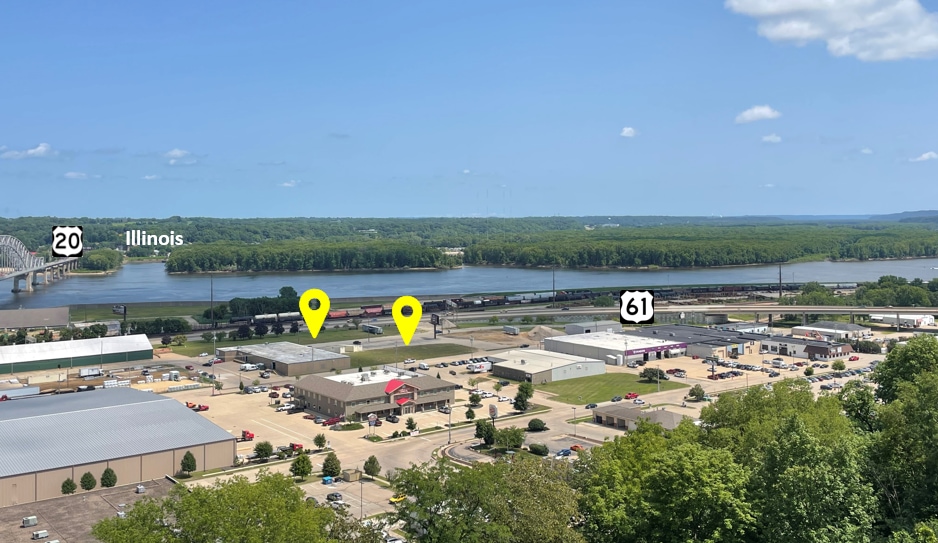 255 S Main St, Dubuque, IA for lease - Aerial - Image 2 of 4