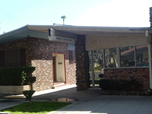313 W F St, Ontario, CA for lease - Building Photo - Image 2 of 12