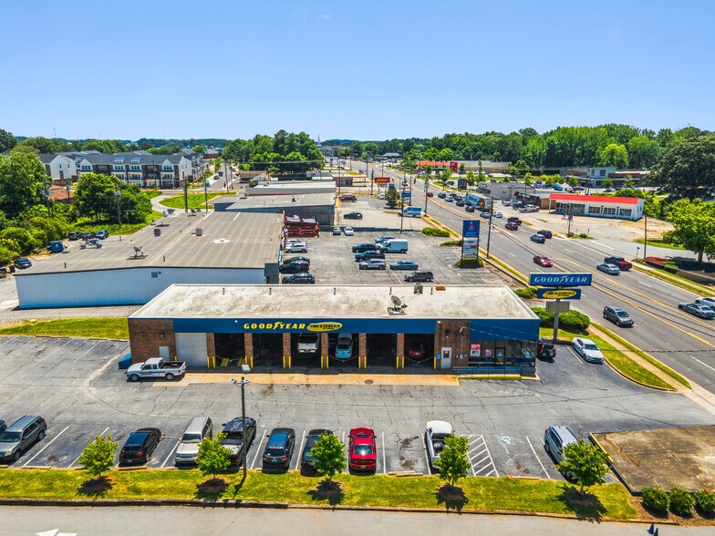 408 N Main St, Mauldin, SC à vendre - Photo du bâtiment - Image 3 de 5