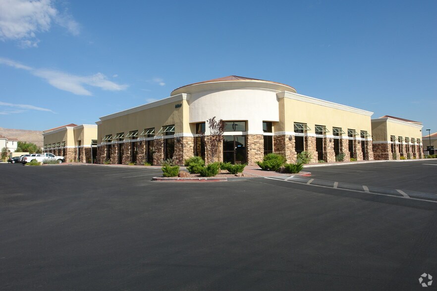 6037 S Fort Apache Rd, Las Vegas, NV à louer - Photo principale - Image 2 de 5
