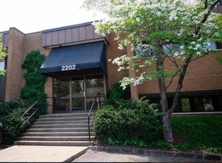 Plus de détails pour 2202 N Berkshire Rd, Charlottesville, VA - Bureau à vendre