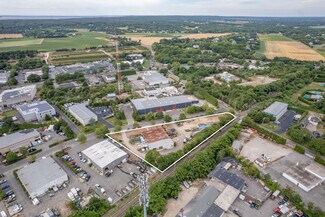 Plus de détails pour 30 Mariners Dr, Southampton, NY - Industriel à vendre
