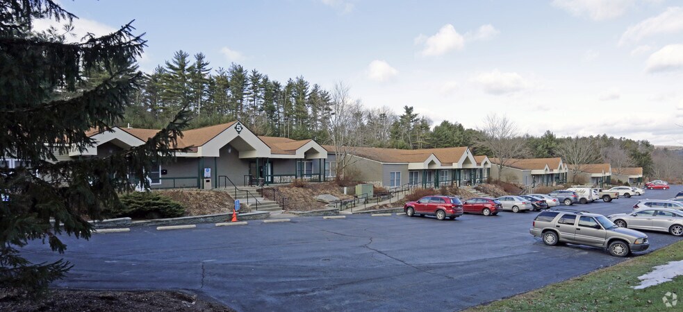 10 Buist Rd, Milford, PA à louer - Photo principale - Image 1 de 4