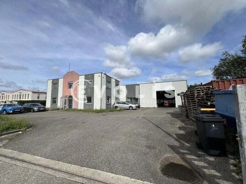 177 Rue De La Traille, Miribel à vendre - Photo du bâtiment - Image 2 de 16