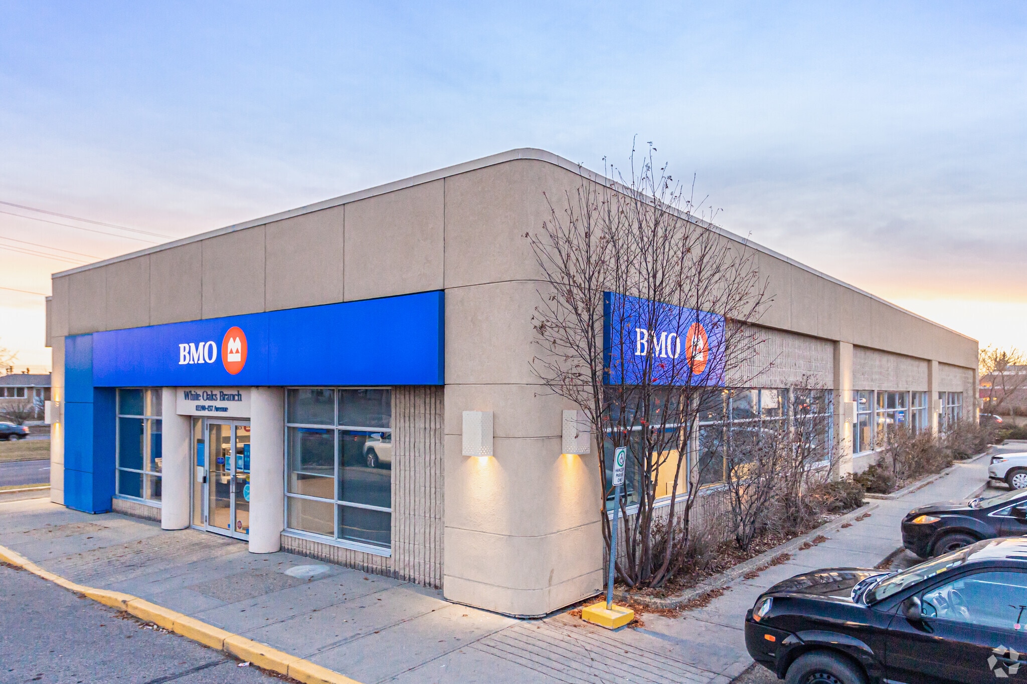 12240 137th Ave NW, Edmonton, AB à vendre Photo principale- Image 1 de 8