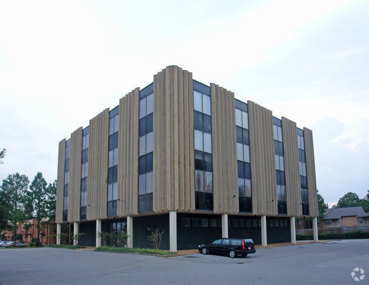 601 Bel Air Blvd, Mobile, AL à louer - Photo du bâtiment - Image 2 de 15