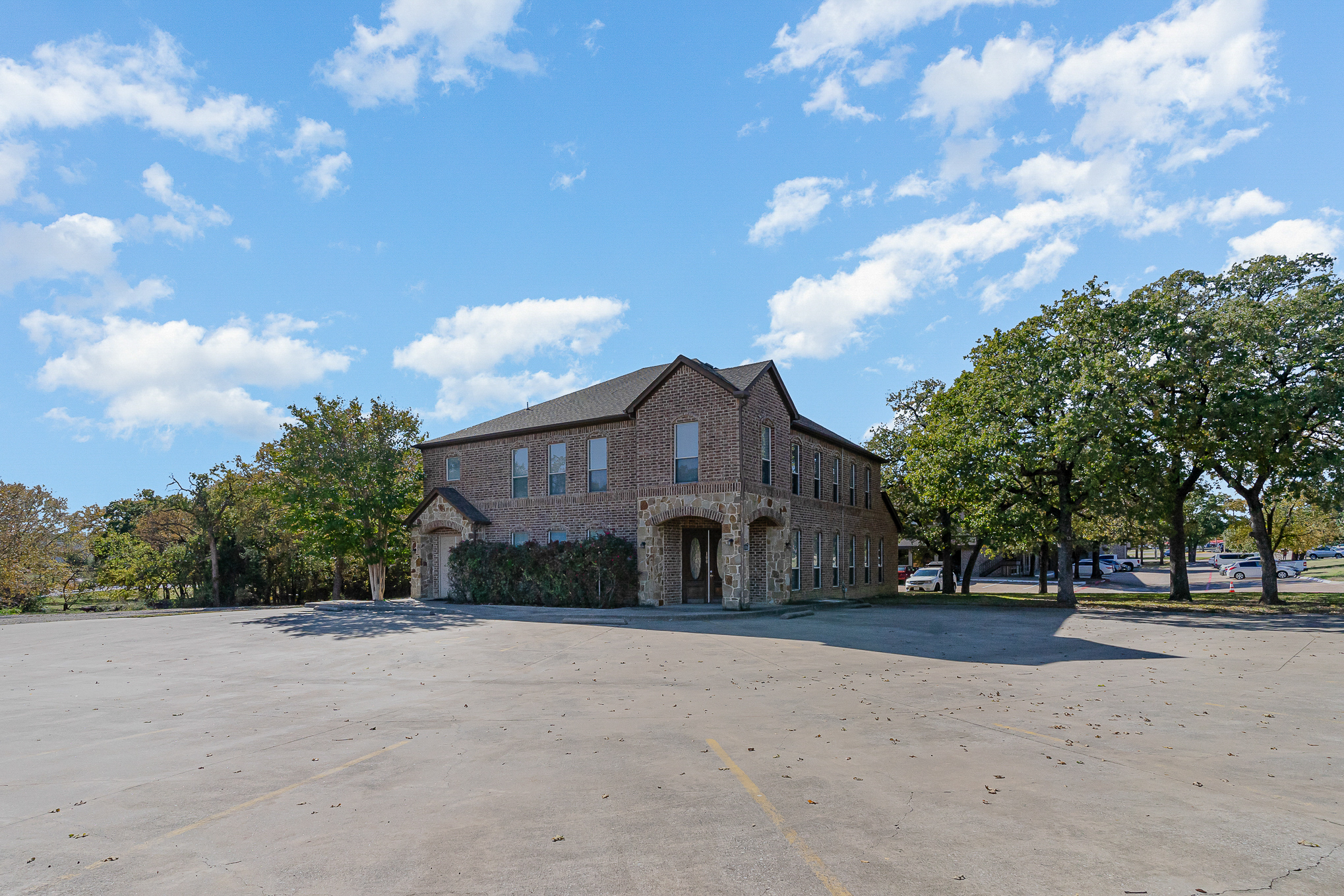 4304 Tate Springs Rd, Arlington, TX for sale Primary Photo- Image 1 of 10