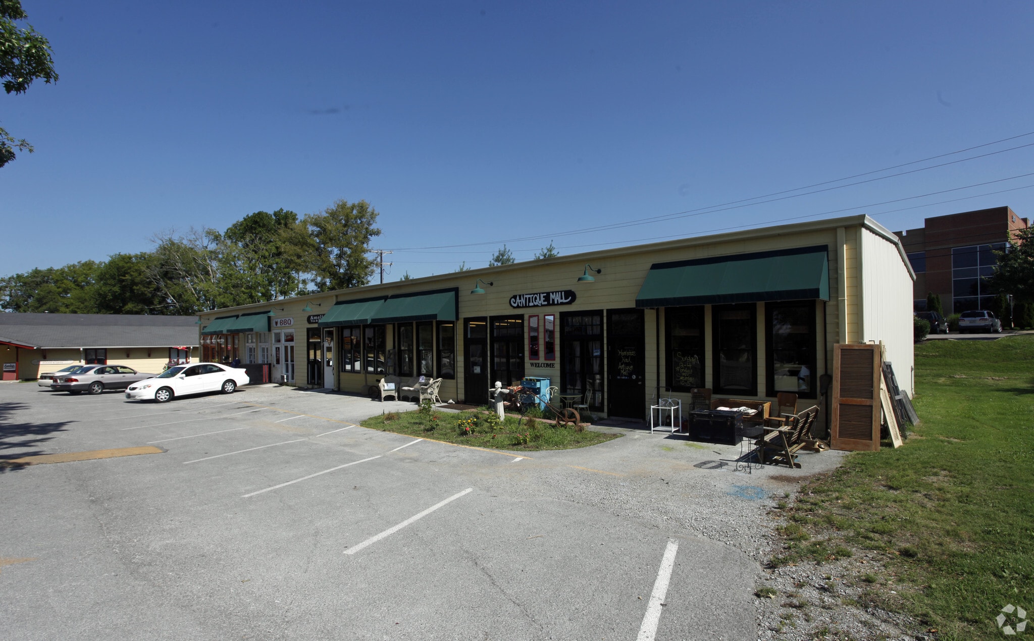5075 Columbia Pike, Spring Hill, TN for lease Primary Photo- Image 1 of 4